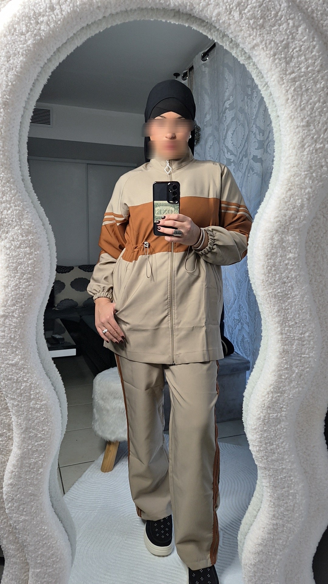 Ensemble beige Camel